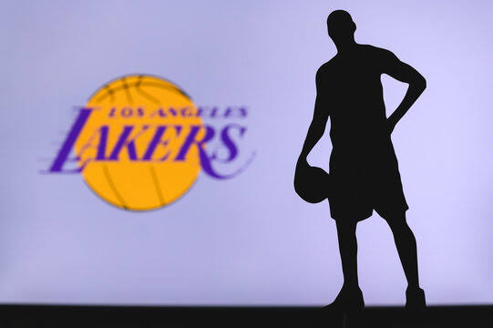 Breaking news: Lakers hired the new head coach to ………