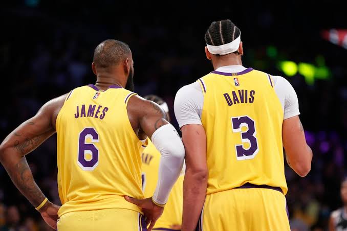 Tragedy strikes as Lakers announcement leaves fans speechless